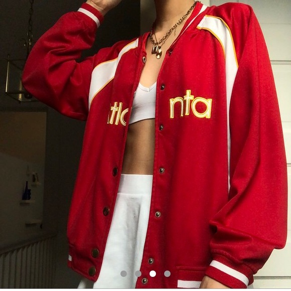 red varsity jacketโค๏ธ - Picture 3 of 4
